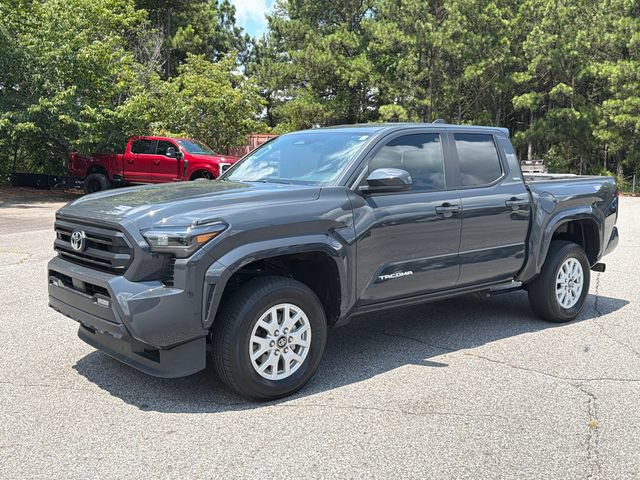 Used 2025 Toyota Tacoma SR5 AWD/4WD image 3