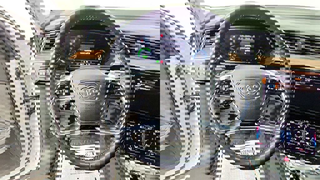 Used 2019 Audi e-tron Prestige w/ Prestige Package image 14