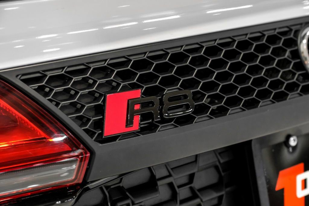 Used 2020 Audi R8 V10 w/ 20" Wheel Package image 41