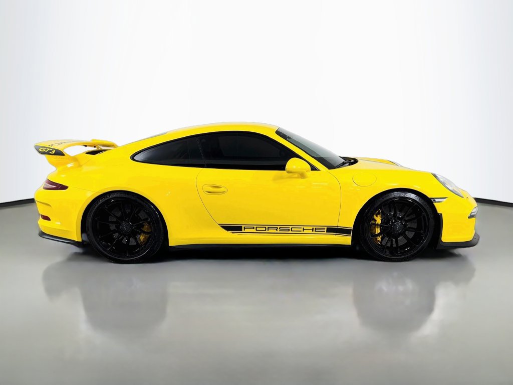 Used 2015 Porsche 911 GT3 RWD image 4