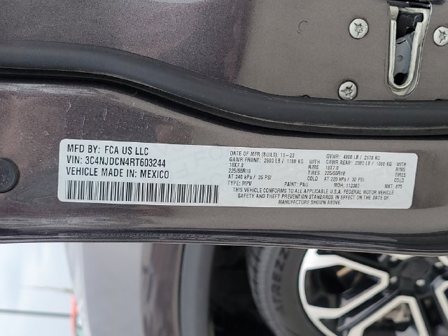 Used 2024 Jeep Compass Limited AWD/4WD image 18