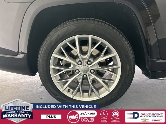 Used 2023 Jeep Grand Cherokee L Summit w/ Luxury Tech Group V image 16