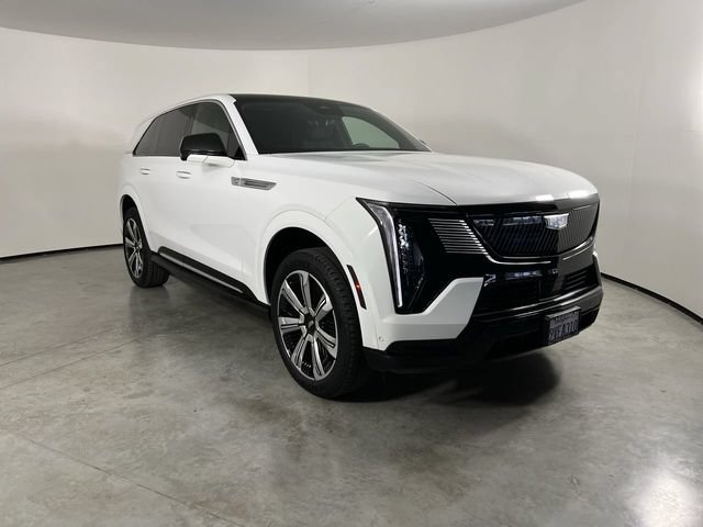 Used 2025 Cadillac Escalade IQ Luxury 1 AWD/4WD image 2