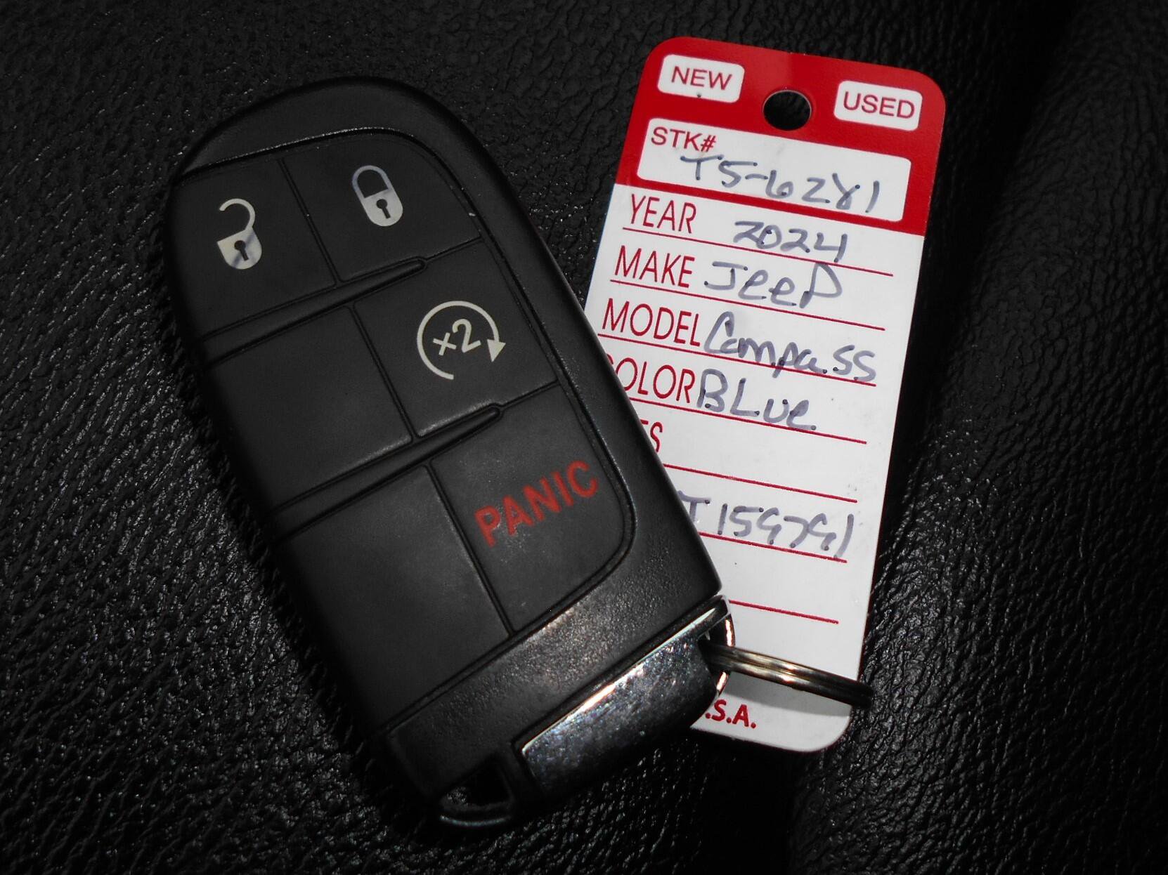 Certified 2024 Jeep Compass Limited AWD/4WD image 9