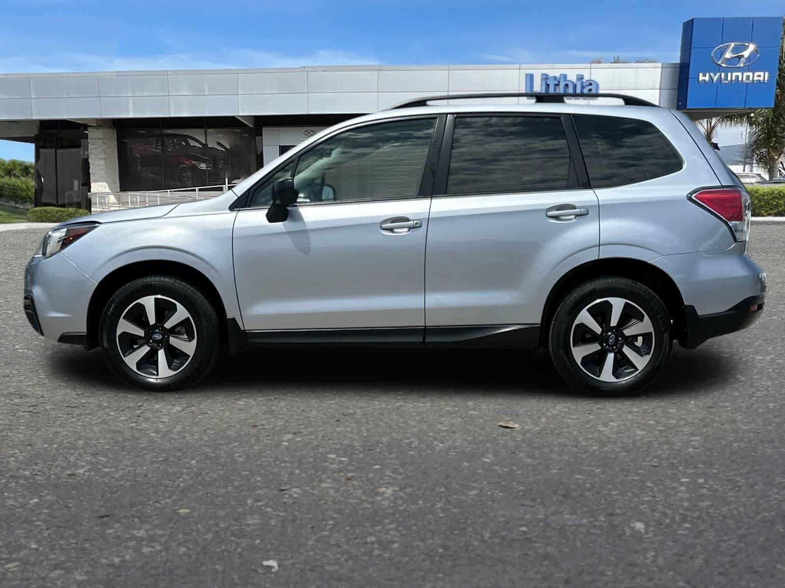 Used 2017 Subaru Forester 2.5i w/ Alloy Wheel Package AWD/4WD image 6