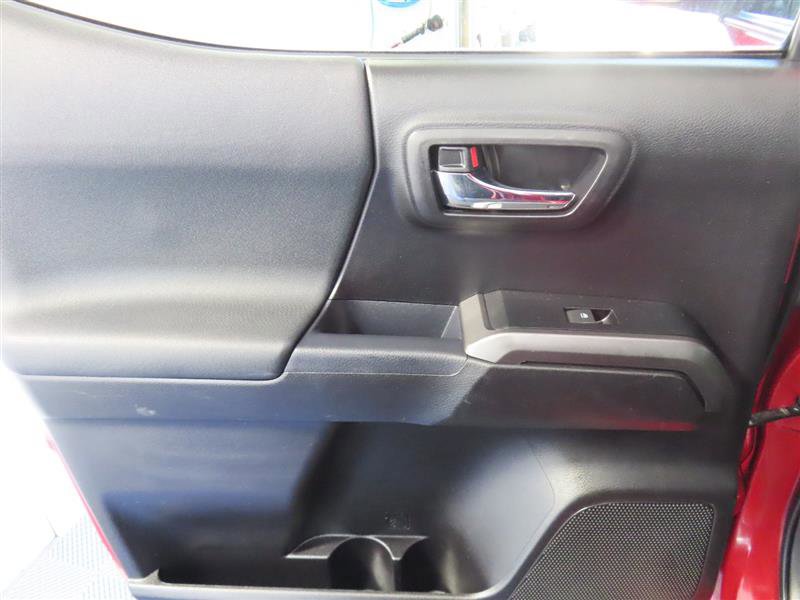 Used 2021 Toyota Tacoma TRD Off-Road w/ Technology Package image 27