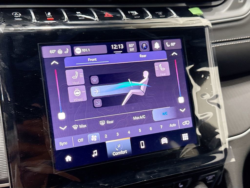 New 2025 Jeep Grand Cherokee L Altitude image 37