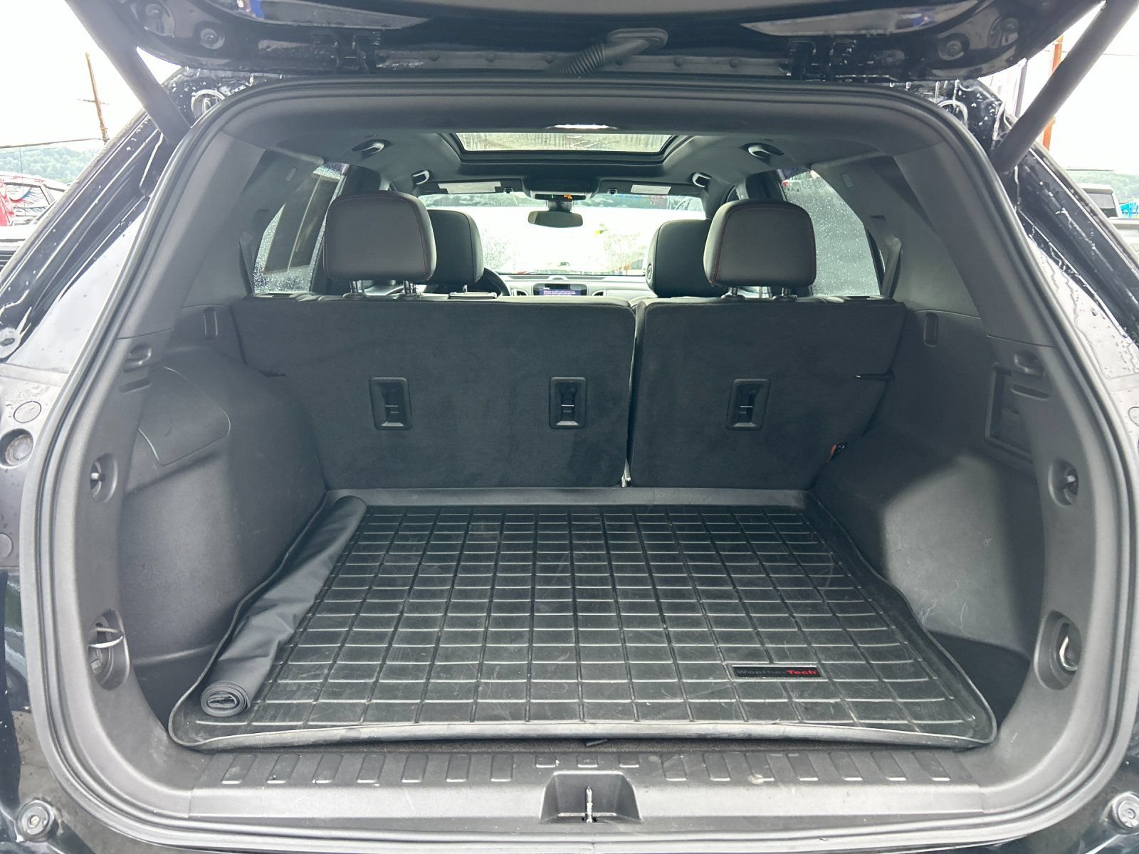 Used 2023 Chevrolet Equinox RS w/ RS Leather Package AWD/4WD image 18
