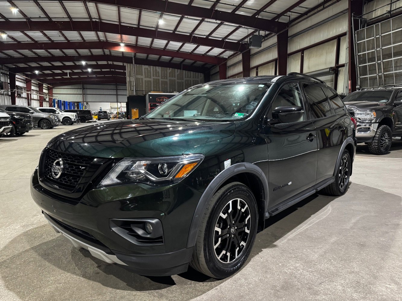 Used 2020 Nissan Pathfinder SV w/ Rock Creek Edition image 2
