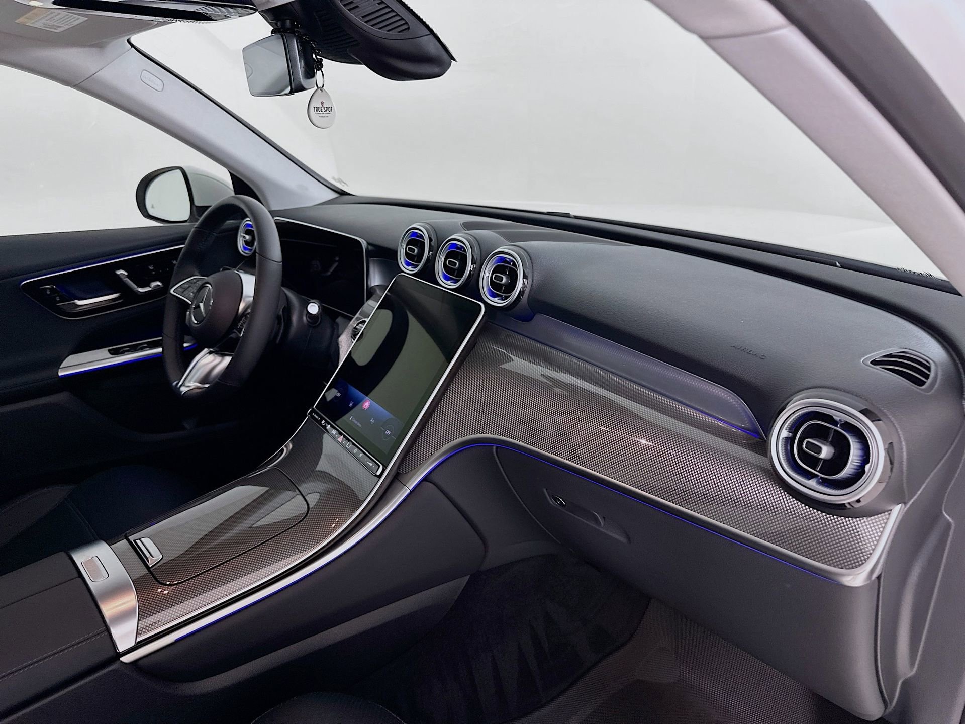 Certified 2025 Mercedes-Benz GLC 350e 4MATIC image 32