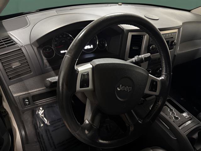 Used 2008 Jeep Grand Cherokee Laredo image 18