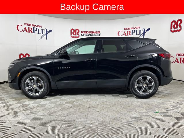 Used 2023 Chevrolet Blazer LT w/ Driver Confidence Package image 4