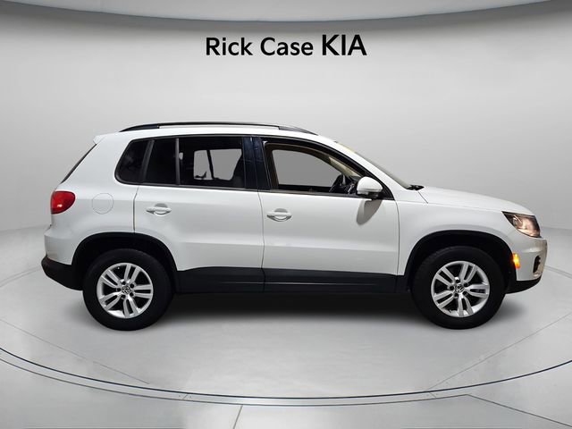 Used 2017 Volkswagen Tiguan S image 4