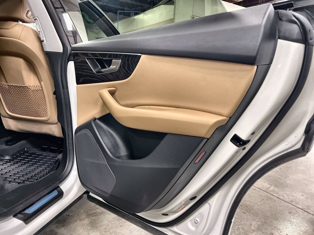 Used 2023 Audi Q8 Premium w/ Convenience Package AWD/4WD image 26