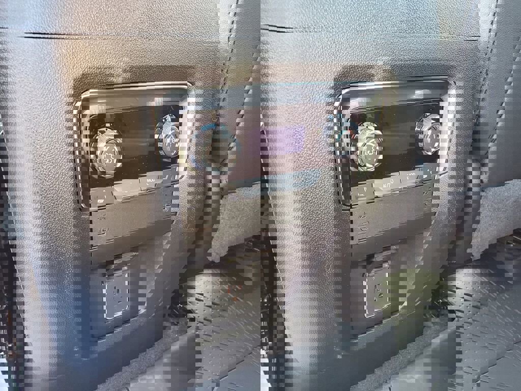 New 2026 Chevrolet Tahoe Premier w/ Sun And Tow Package image 31