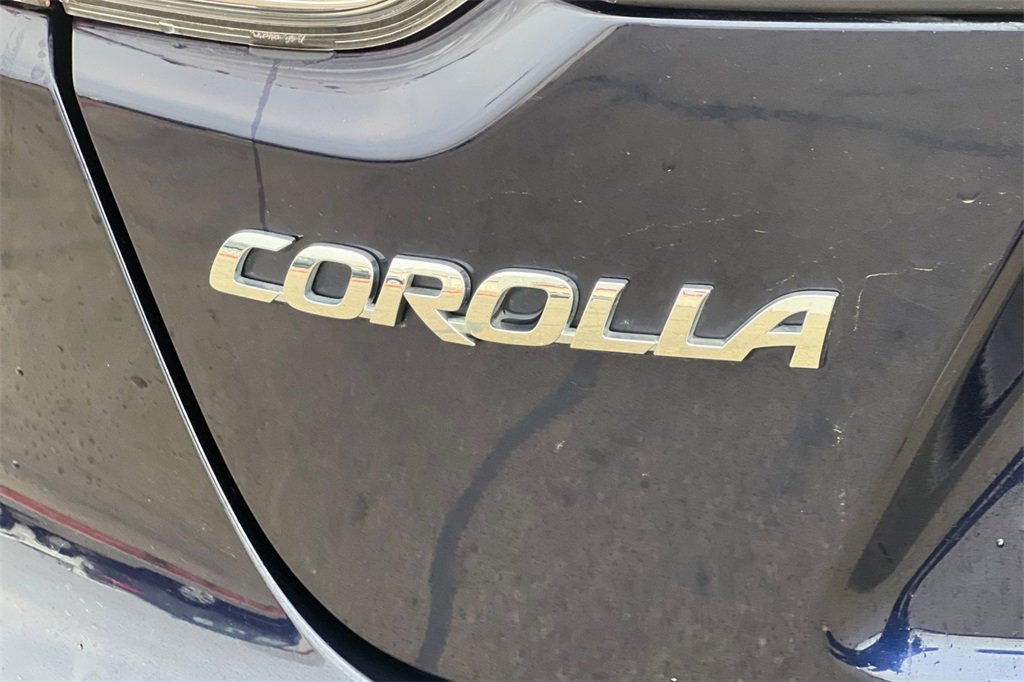 Used 2021 Toyota Corolla LE w/ Carpet Mat Package (TMS) image 26