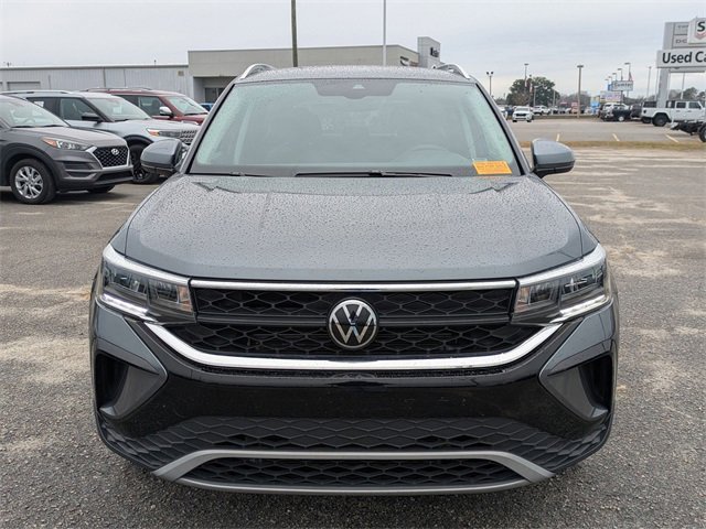 Used 2024 Volkswagen Taos SE image 8