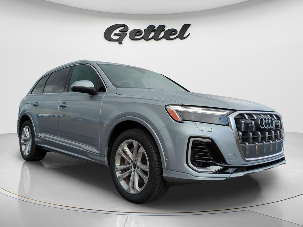 Used 2025 Audi Q7 3.0T Premium Plus AWD/4WD image 3