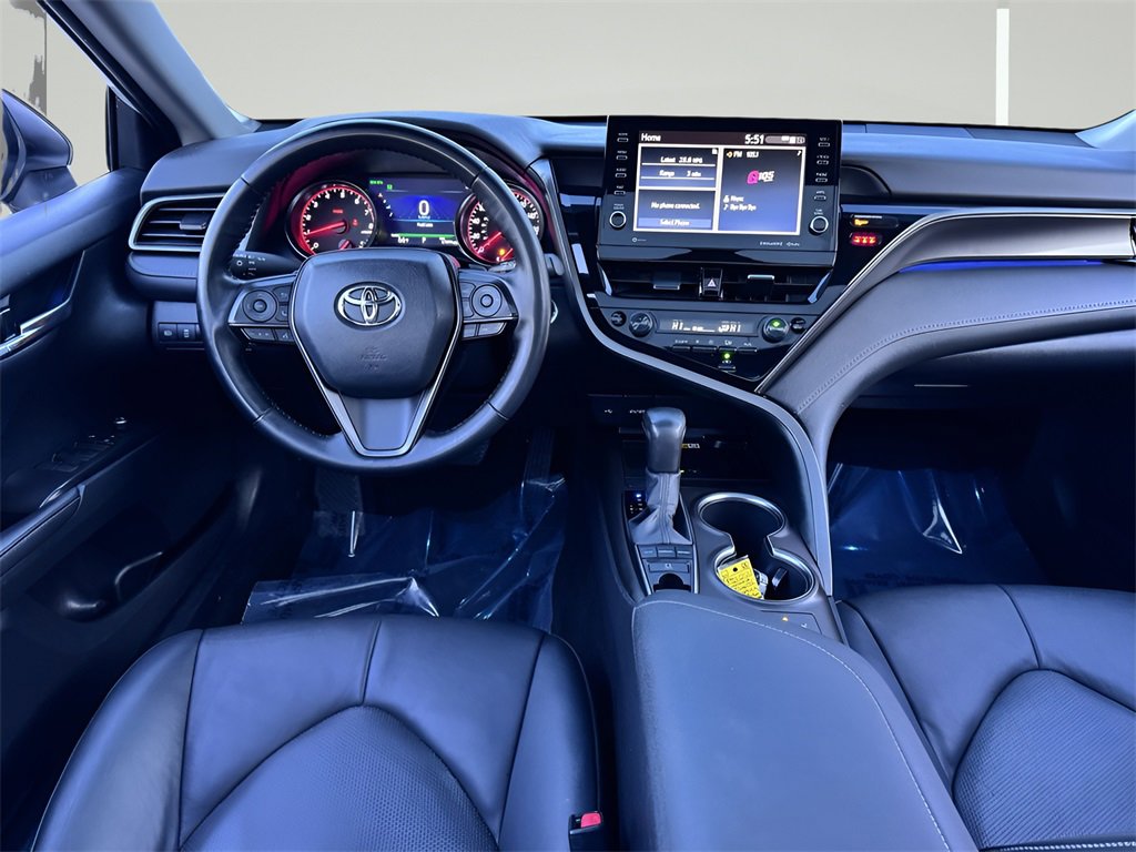 Used 2022 Toyota Camry XSE image 5