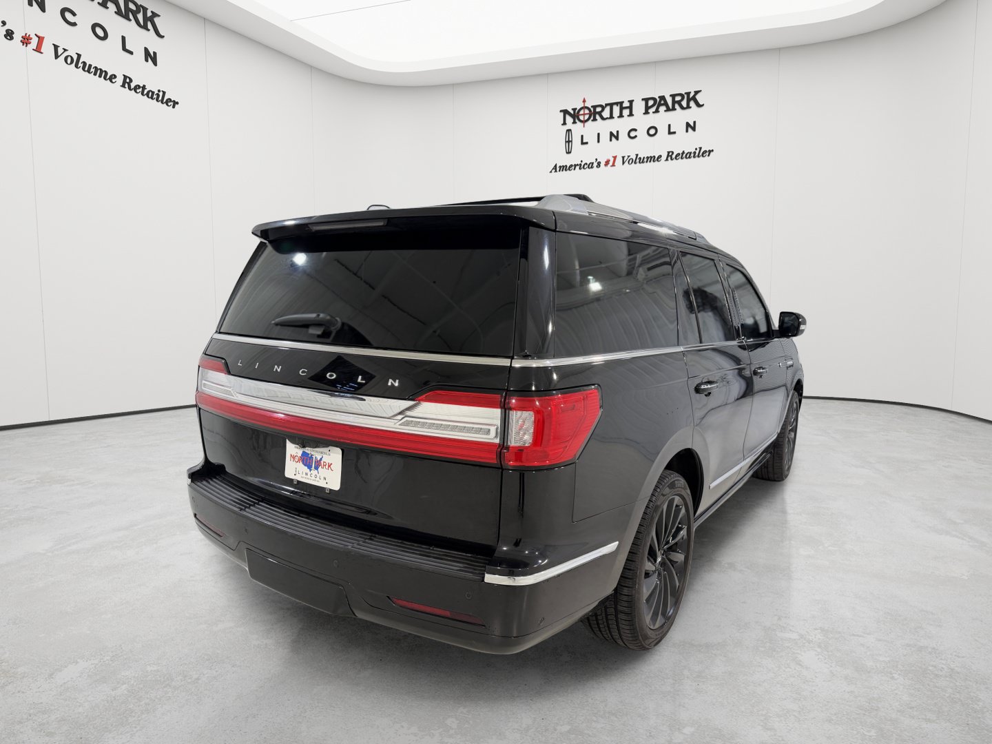 Used 2020 Lincoln Navigator Reserve w/ Equipment Group 208A Reserve AWD/4WD image 5