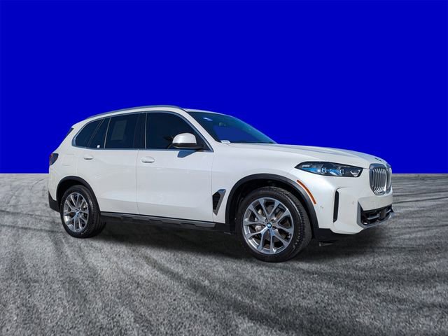 Used 2024 BMW X5 xDrive40i w/ Premium Package image 2