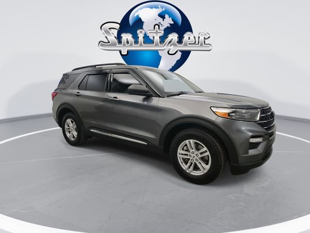 Used 2021 Ford Explorer XLT w/ Equipment Group 202A image 2