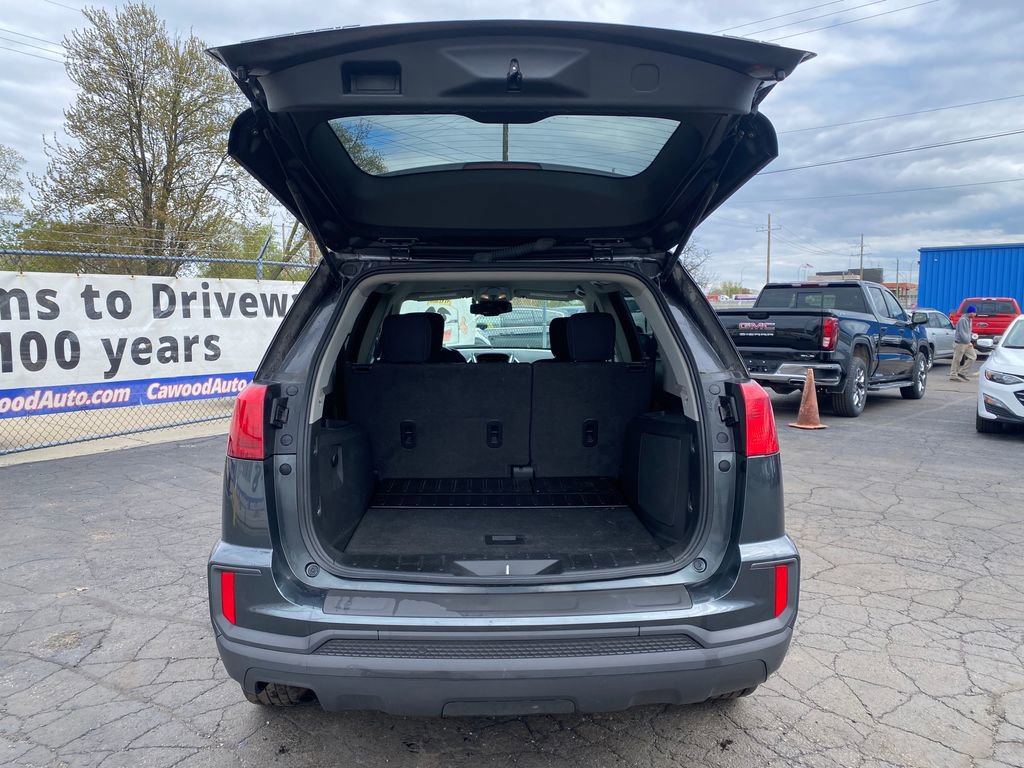 Used 2017 GMC Terrain SLE AWD/4WD image 4