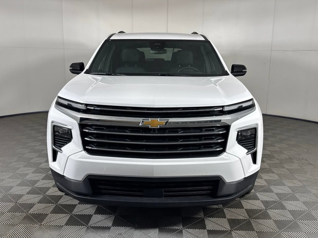 Certified 2026 Chevrolet Traverse LT AWD/4WD image 2
