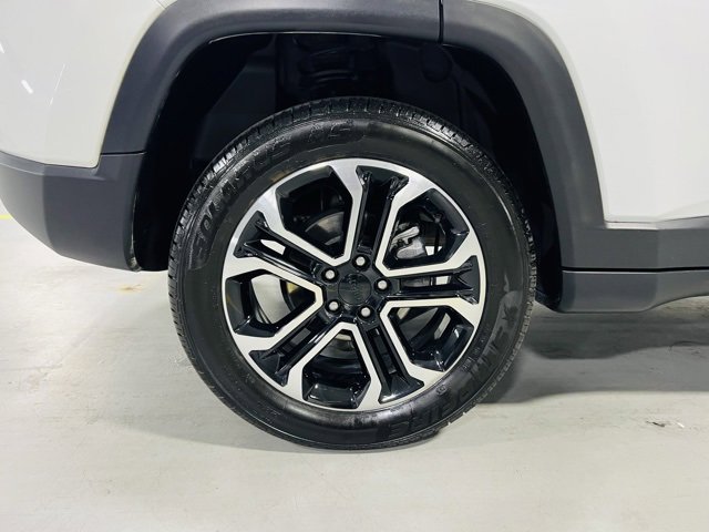 Used 2024 Jeep Compass Limited image 11