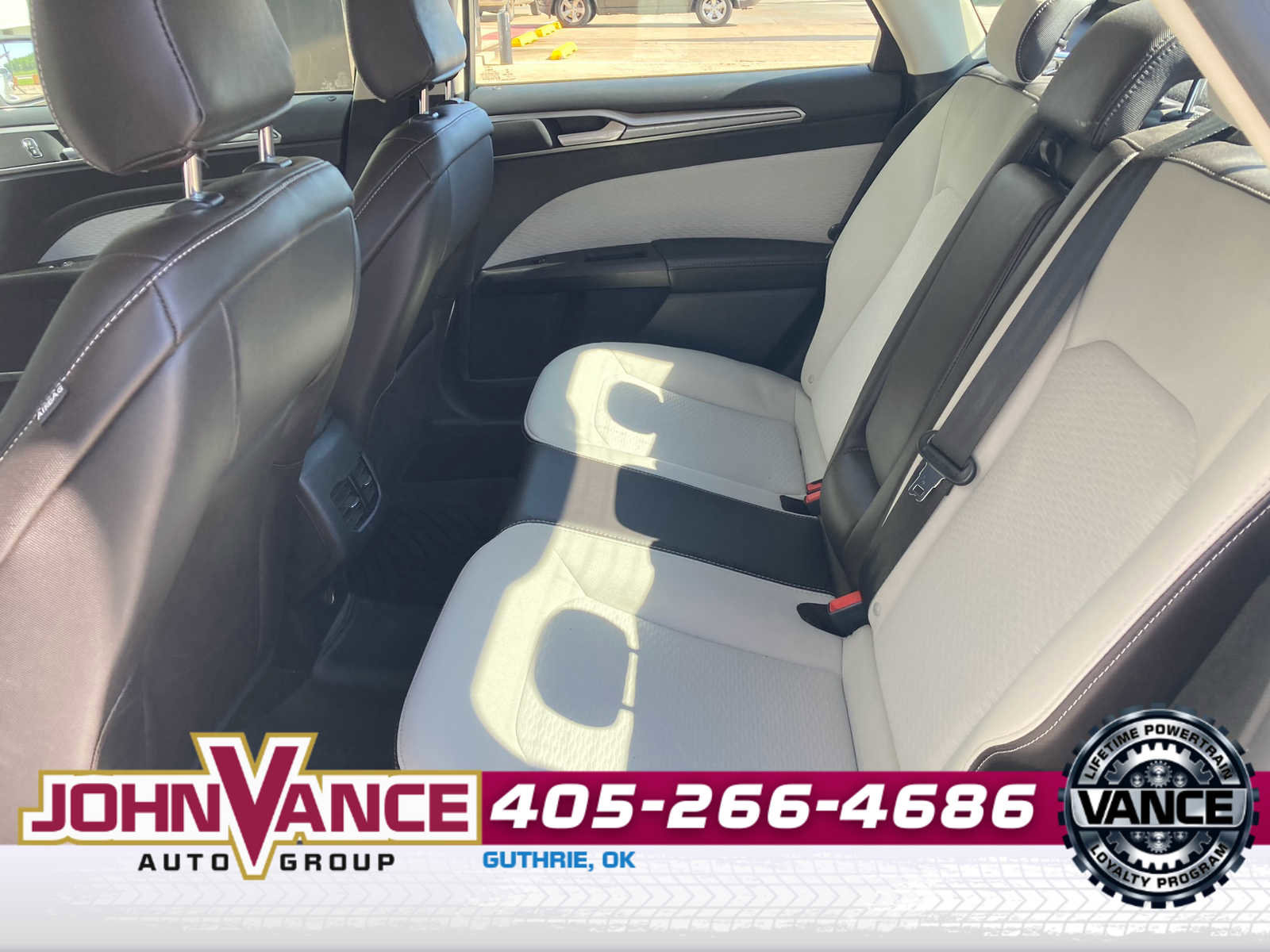 Used 2020 Ford Fusion SE w/ Equipment Group 151A image 4