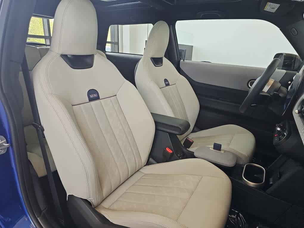 Used 2025 MINI Cooper S FWD image 22