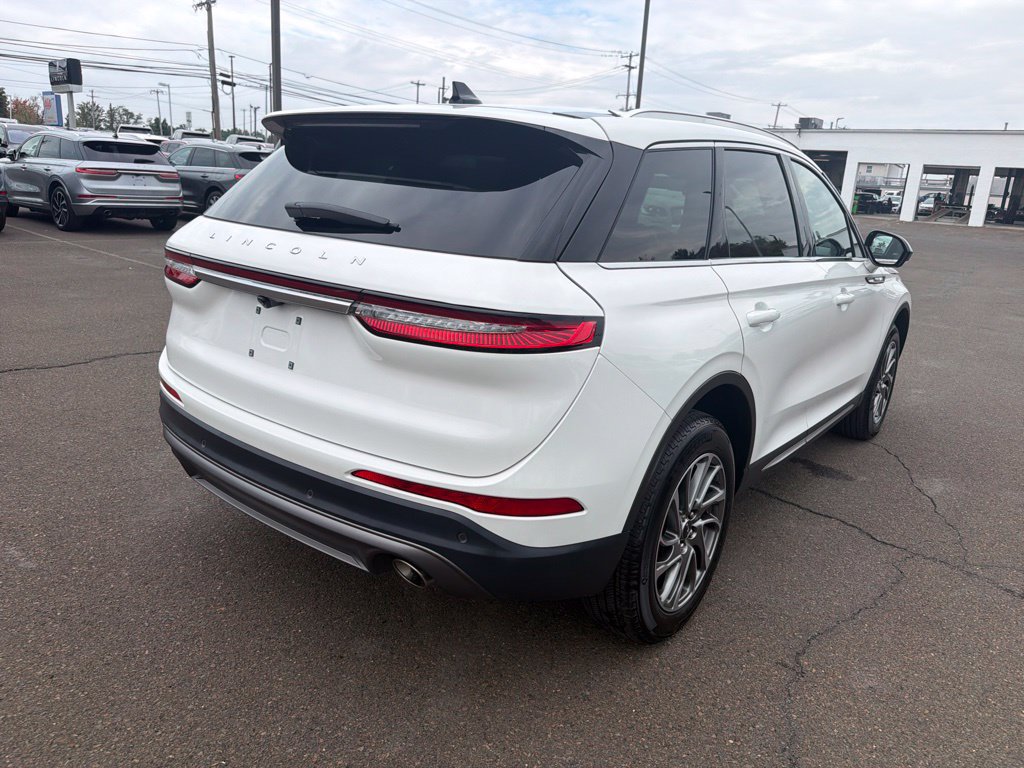 Certified 2022 Lincoln Corsair AWD w/ Equipment Group 101A image 6