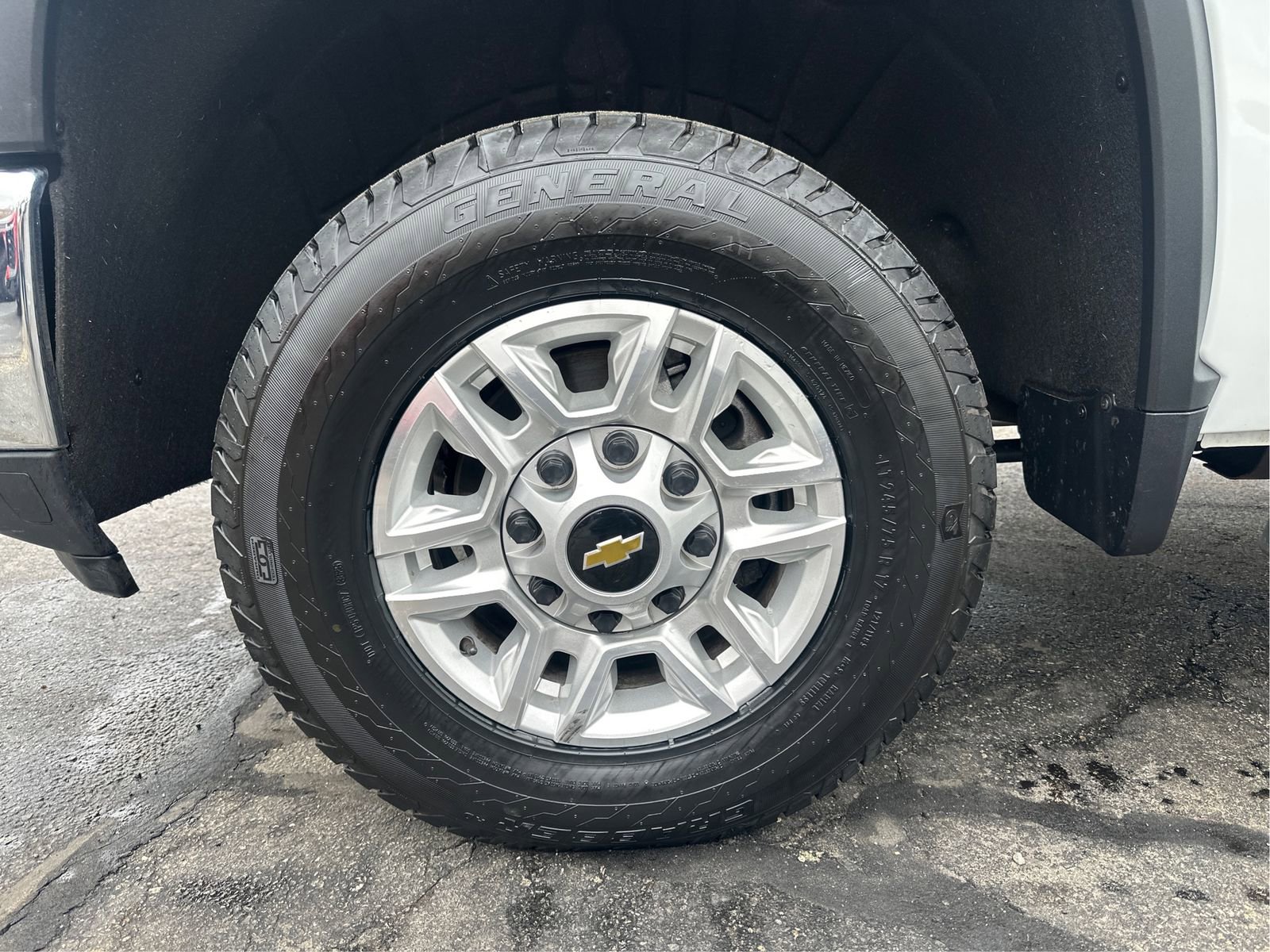 Certified 2025 Chevrolet Silverado 2500 LT w/ Convenience Package image 24