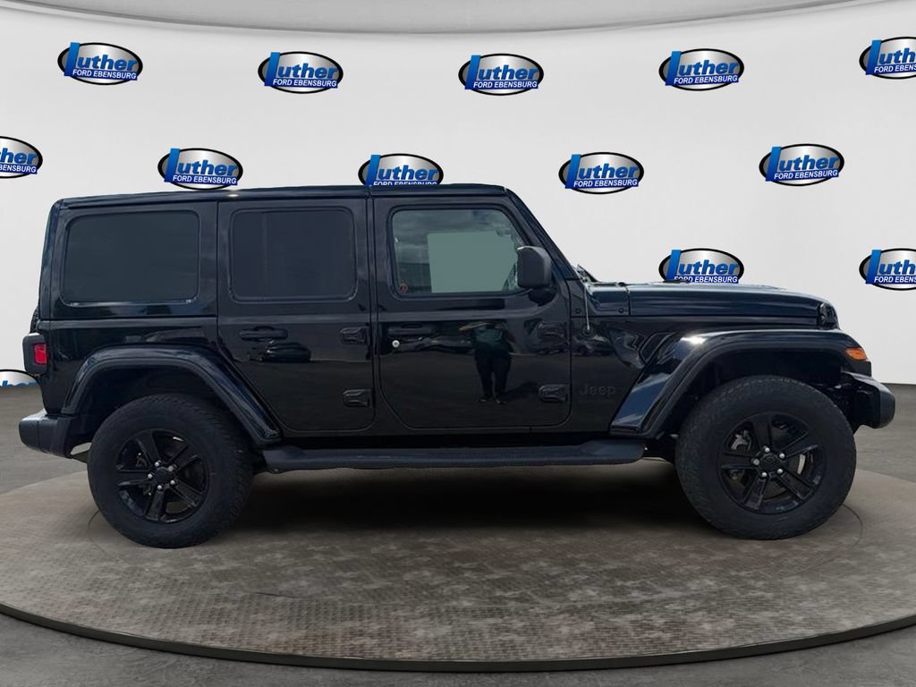 Used 2021 Jeep Wrangler Unlimited Sahara AWD/4WD image 8