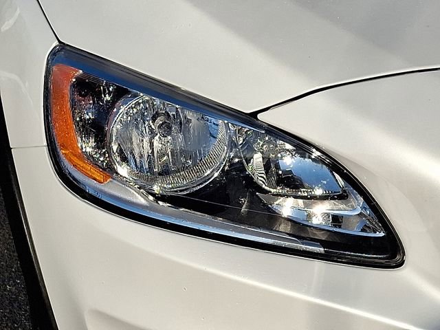 Used 2017 Volvo V60 T5 Cross Country w/ Convenience Package image 9