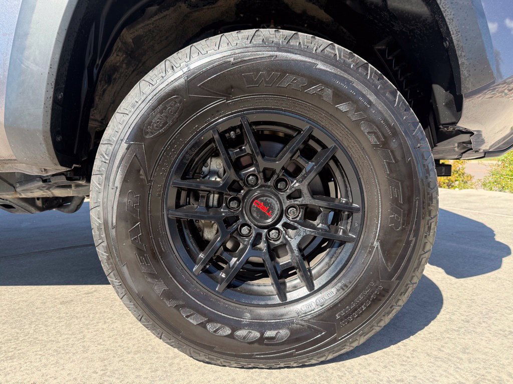 Used 2021 Toyota Tacoma TRD Pro AWD/4WD image 32