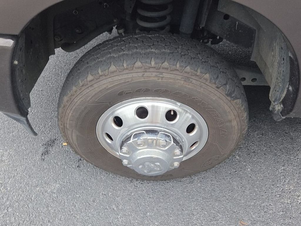 Used 2024 RAM 3500 Limited w/ Towing Technology Group AWD/4WD image 19