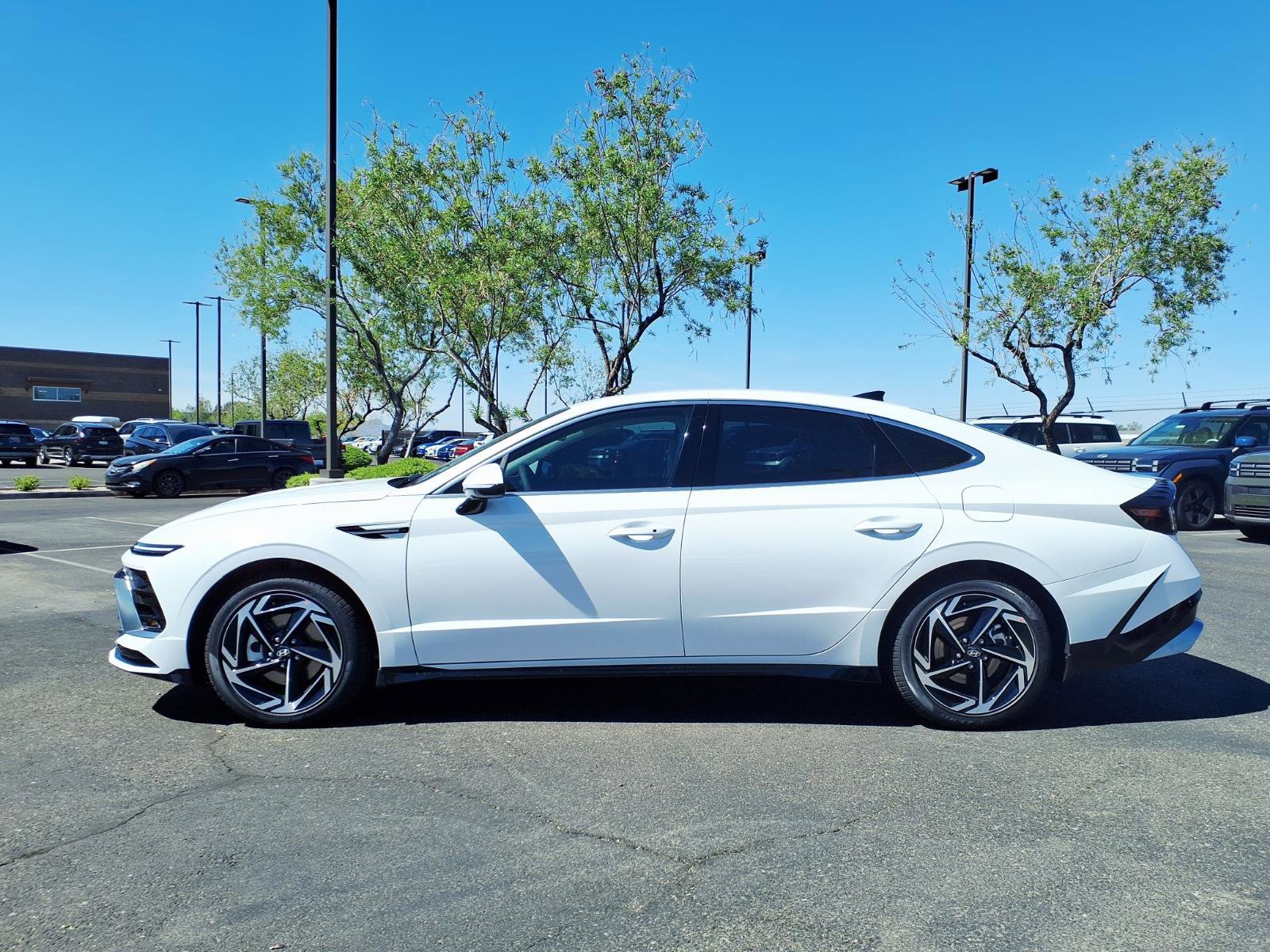 New 2026 Hyundai Sonata SEL FWD image 3