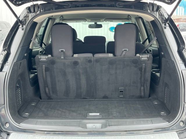 Used 2019 Nissan Pathfinder SV image 12