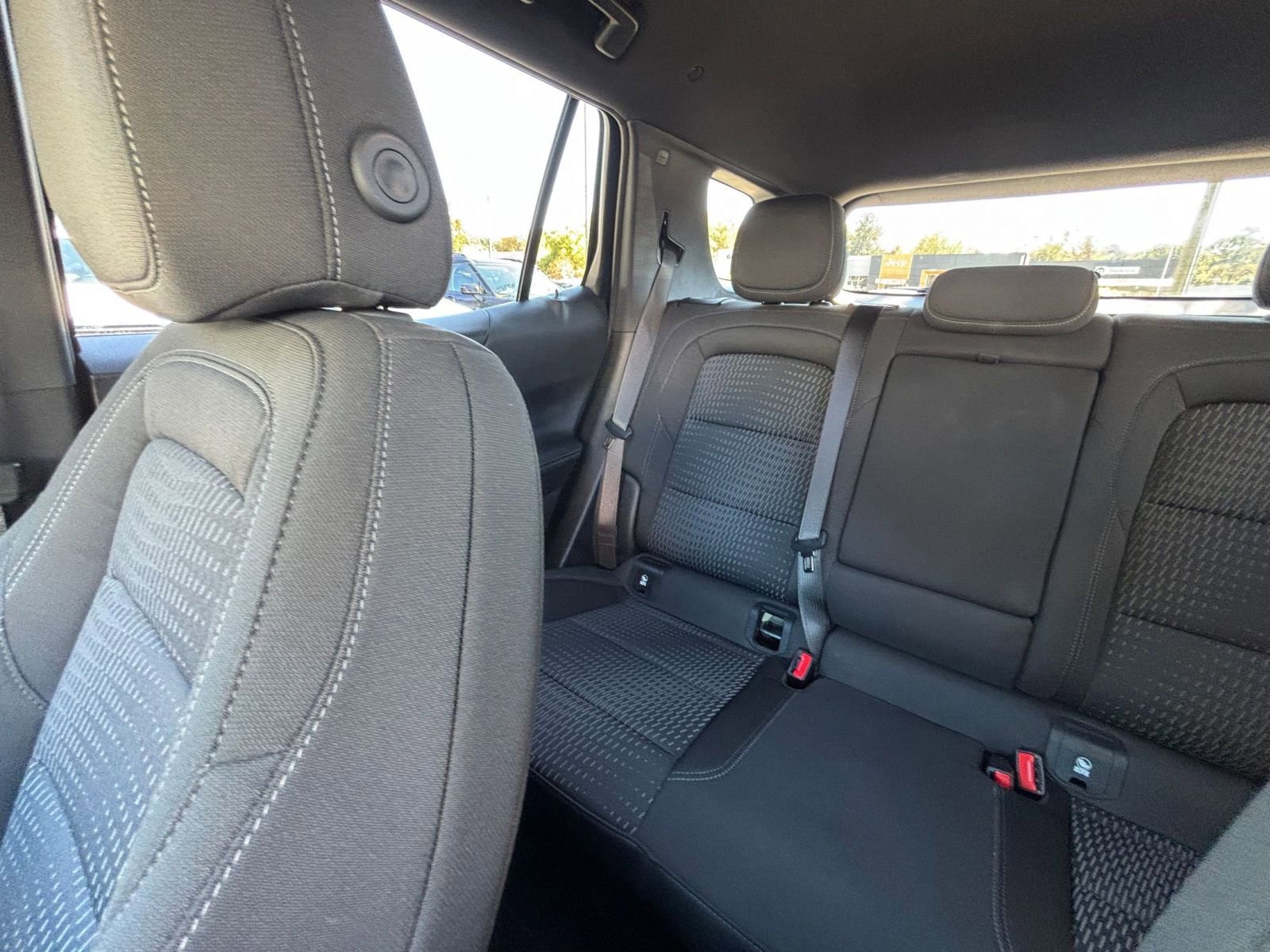 Used 2025 Chevrolet Equinox LT image 39