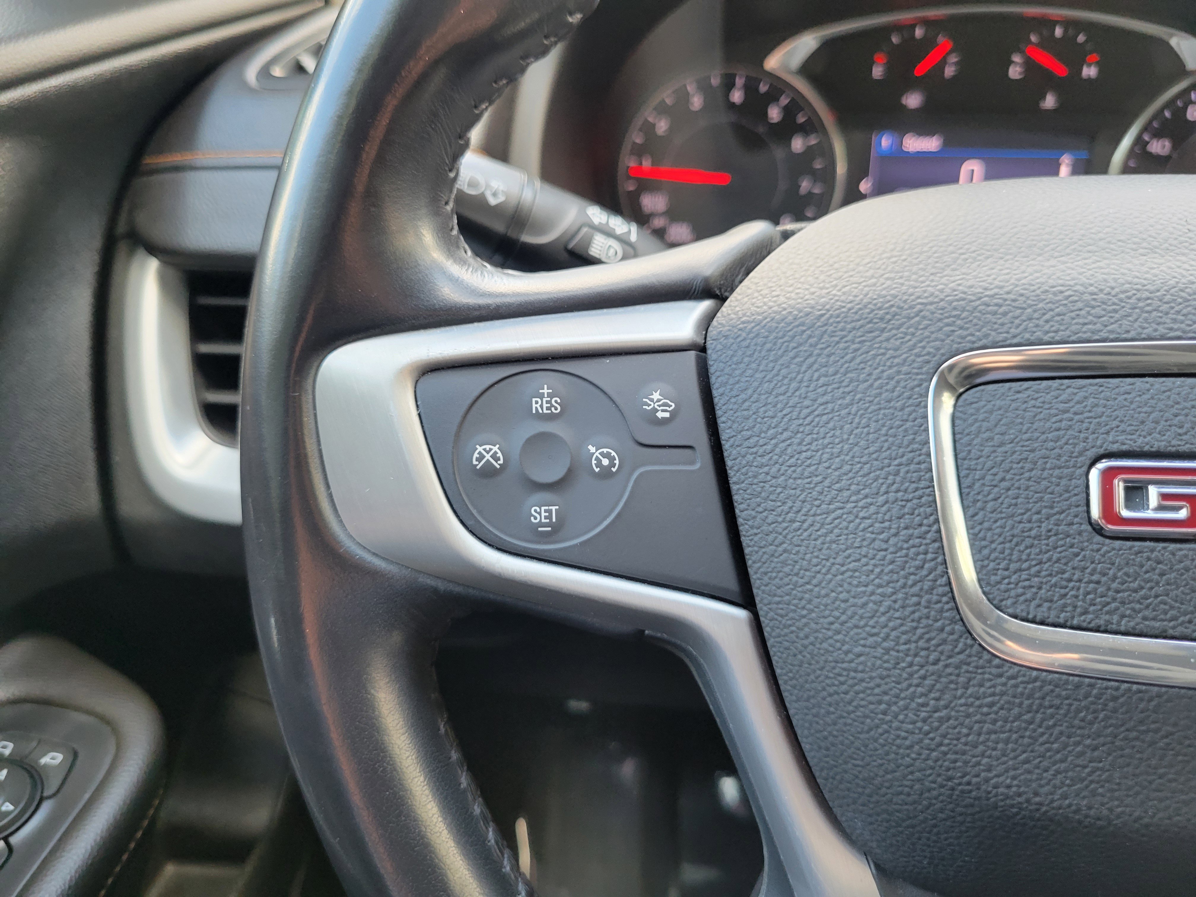 Used 2020 GMC Terrain SLE image 18