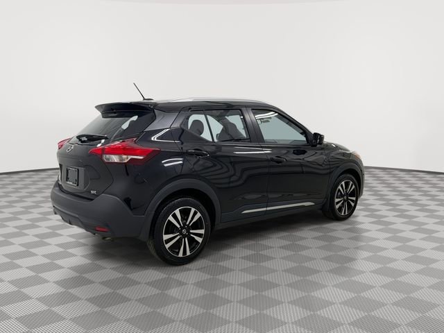 Used 2018 Nissan Kicks SR image 10