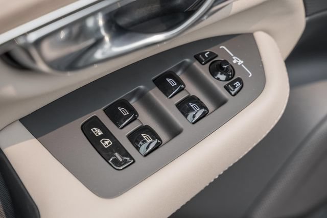 New 2026 Volvo XC90 T8 Plus w/ Protection Package Premier AWD/4WD image 38