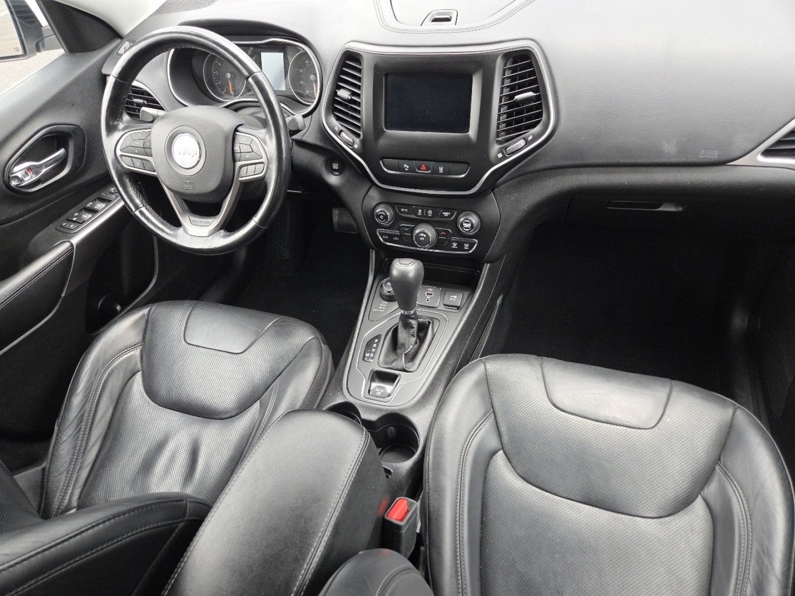 Used 2021 Jeep Cherokee Latitude Lux image 23