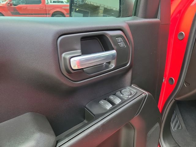 Used 2025 Chevrolet Silverado 1500 Custom RWD image 13