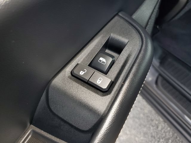 Certified 2025 Jeep Grand Cherokee L Limited w/ Black Appearance Package AWD/4WD image 19