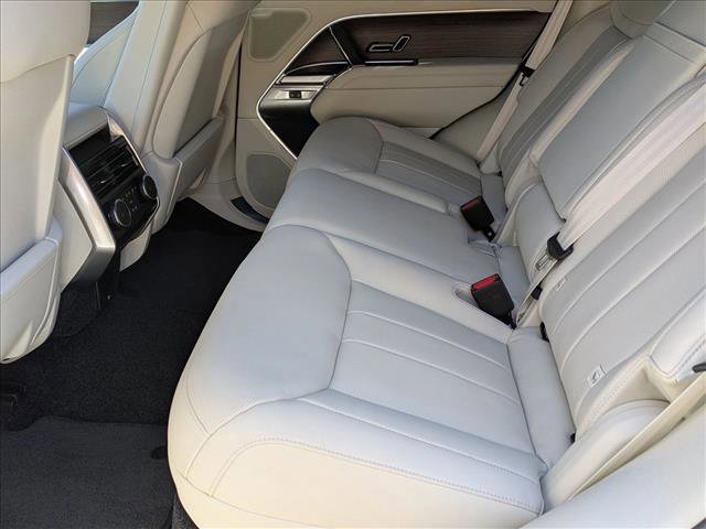 New 2026 Land Rover Range Rover SE AWD/4WD image 17