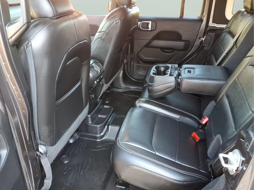 Used 2021 Jeep Wrangler Unlimited Sahara AWD/4WD image 23