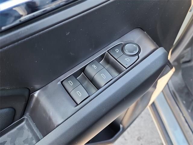 New 2026 GMC Canyon Elevation w/ Convenience Package image 12