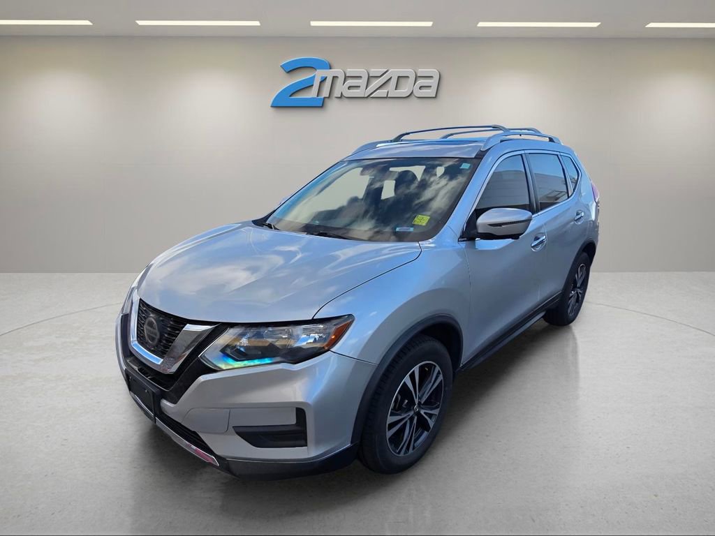 Used 2019 Nissan Rogue SV w/ Sun & Sound Touring Package image 11